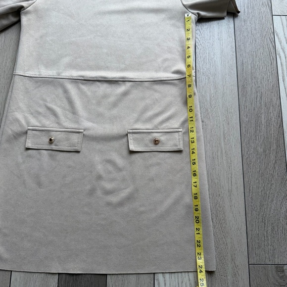 Zara Cream Mini Dress with Short Sleeves - Picture 5 of 6